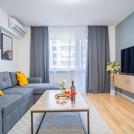 Spacious Newly Renovated 2Br Apartments With Balcony Bukareszt Zewnętrze zdjęcie