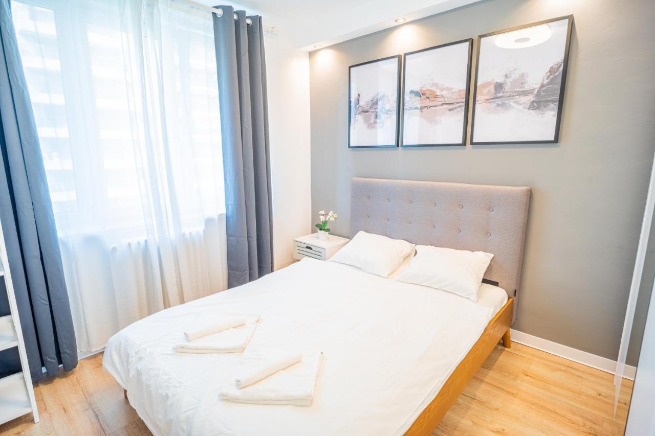 Spacious Newly Renovated 2Br Apartments With Balcony Bukareszt Zewnętrze zdjęcie