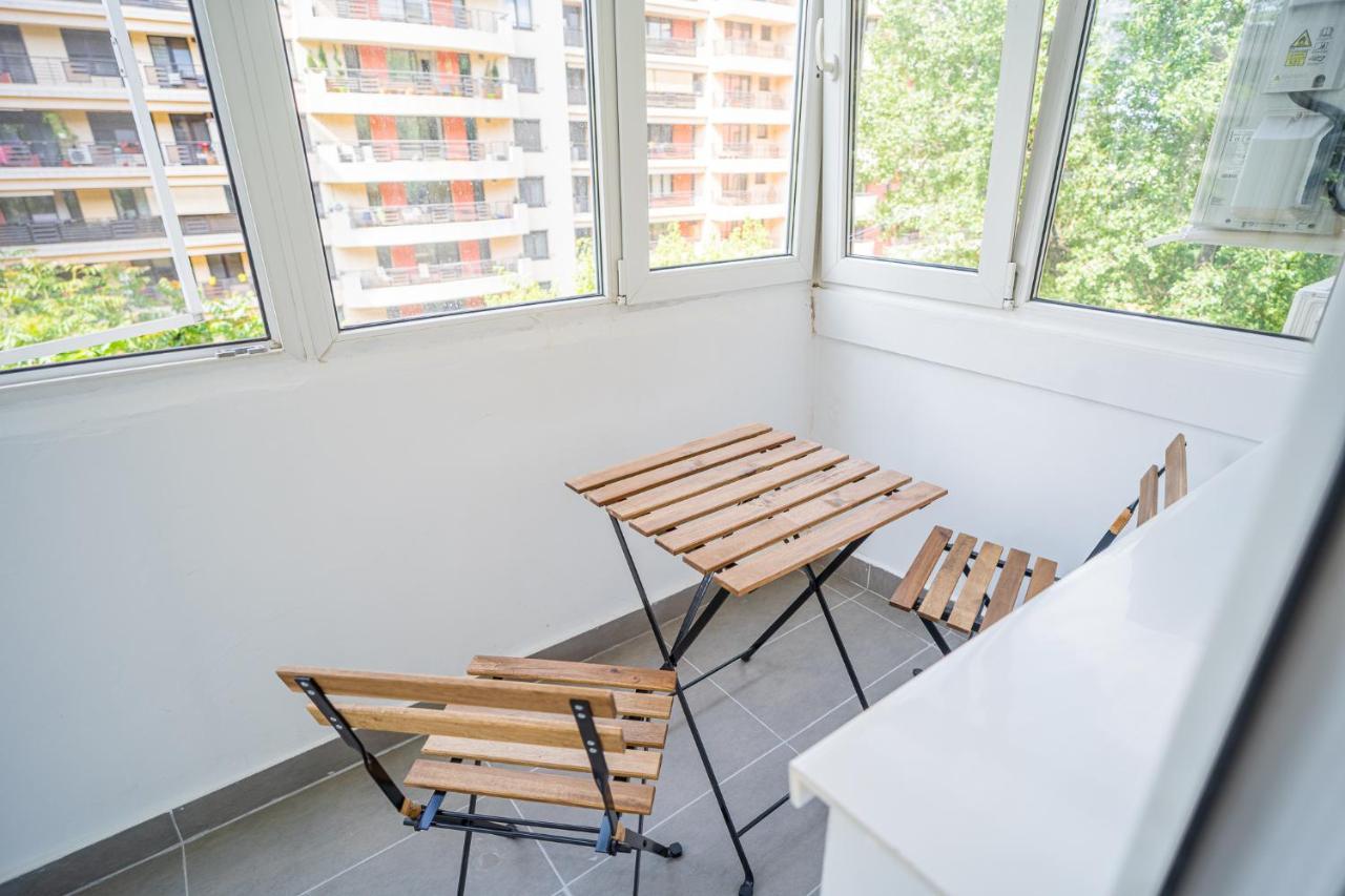 Spacious Newly Renovated 2Br Apartments With Balcony Bukareszt Zewnętrze zdjęcie