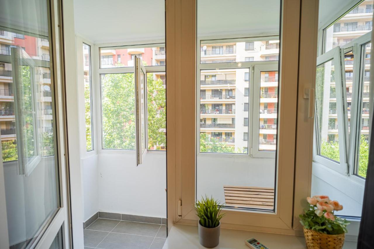 Spacious Newly Renovated 2Br Apartments With Balcony Bukareszt Zewnętrze zdjęcie