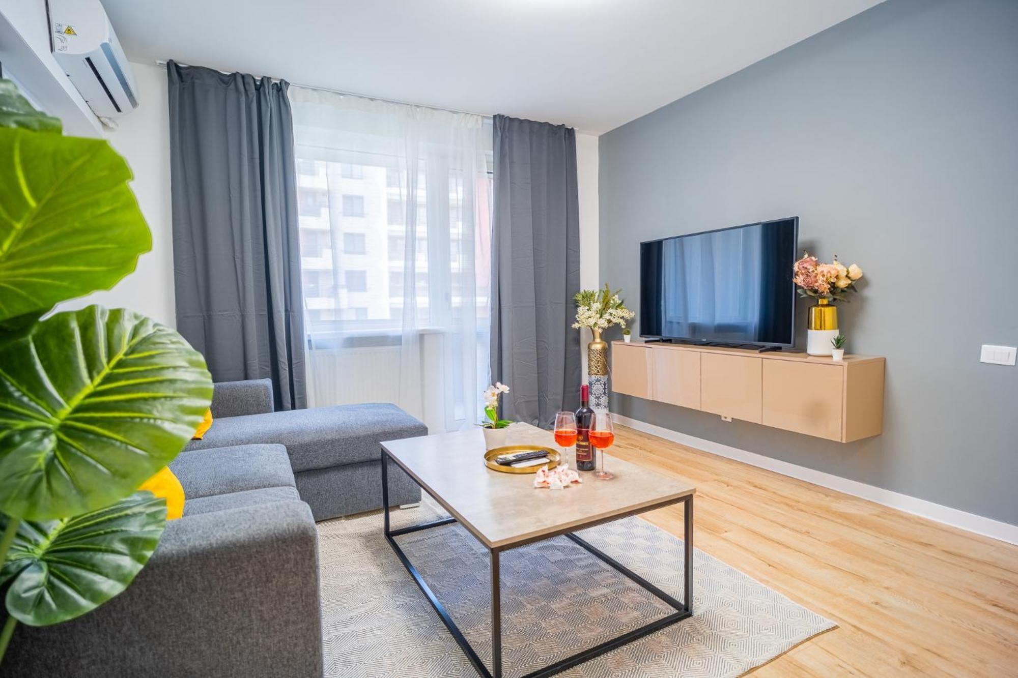 Spacious Newly Renovated 2Br Apartments With Balcony Bukareszt Zewnętrze zdjęcie